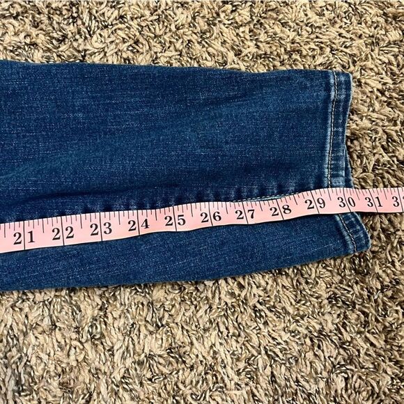 Torrid Bombshell Skinny Premium Stretch High-Rise Jean 24 Tall - Picture 16 of 16